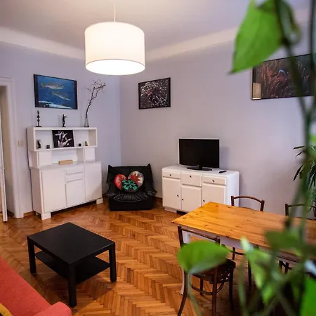 Da Ariella アパート *